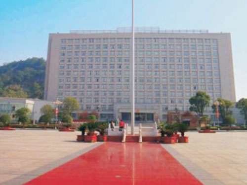 湖南天湘成金屬制品有限公司,湖南不銹鋼旗桿,湖南崗?fù)やN售,電動伸縮門銷售,移動廁所哪家好